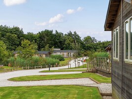 Cottage | Property grounds