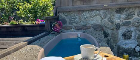 Bain à remous extérieur