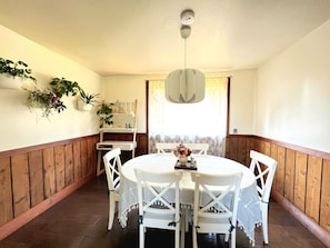 Dining - Mendocino Coast Home with Sauna and Fireplace (Fort Bragg)