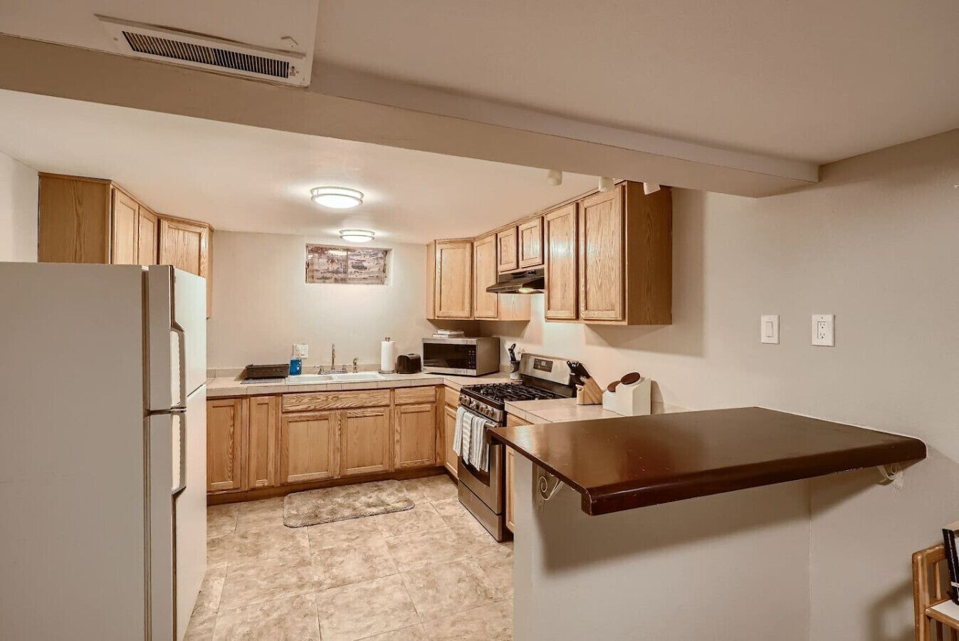 ثلاجة، ميكروويف، فرن، موقد طهي مسطح