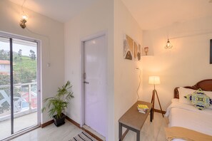 4 Schlafzimmer, Bügeleisen/Bügelbrett, kostenloses WLAN