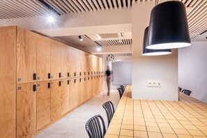 Lockers - Colo Colo. The Smart Hostel (San Sebastián)
