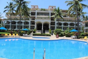 Front of property - CONDOMINIO GRAND MARINA by TRVL2HM (Nuevo Nayarit)