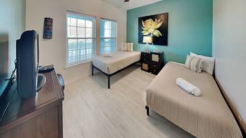 Condo (2 Bedrooms) | Property amenity