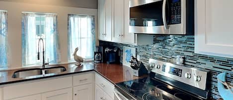 Condo (2 Bedrooms) | Property amenity