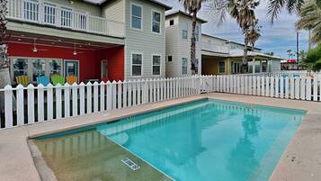 House (Multiple Bedrooms) | Property amenity