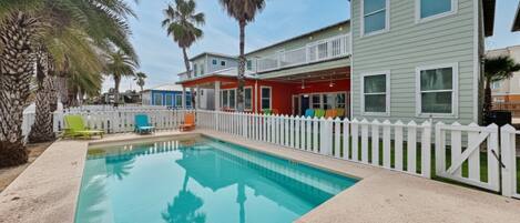 House (Multiple Bedrooms) | Pool | Outdoor pool