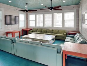 House (Multiple Bedrooms) | Property amenity