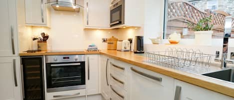 Fridge, dishwasher, electric kettle, toaster