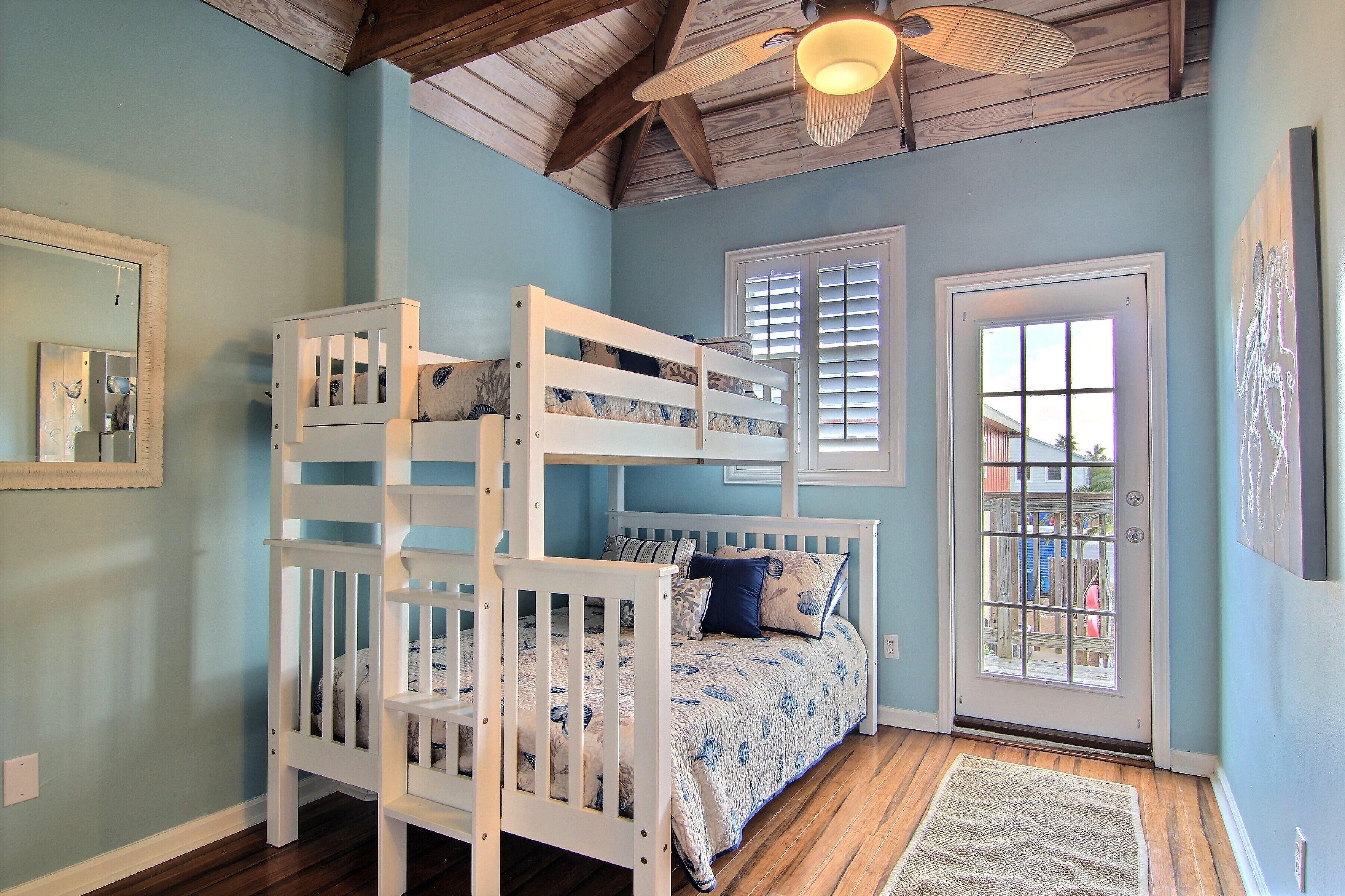 House (4 Bedrooms) | Property amenity