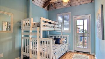 House (4 Bedrooms) | Property amenity