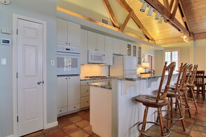 獨棟房屋 (4 Bedrooms) | 住宿設施服務