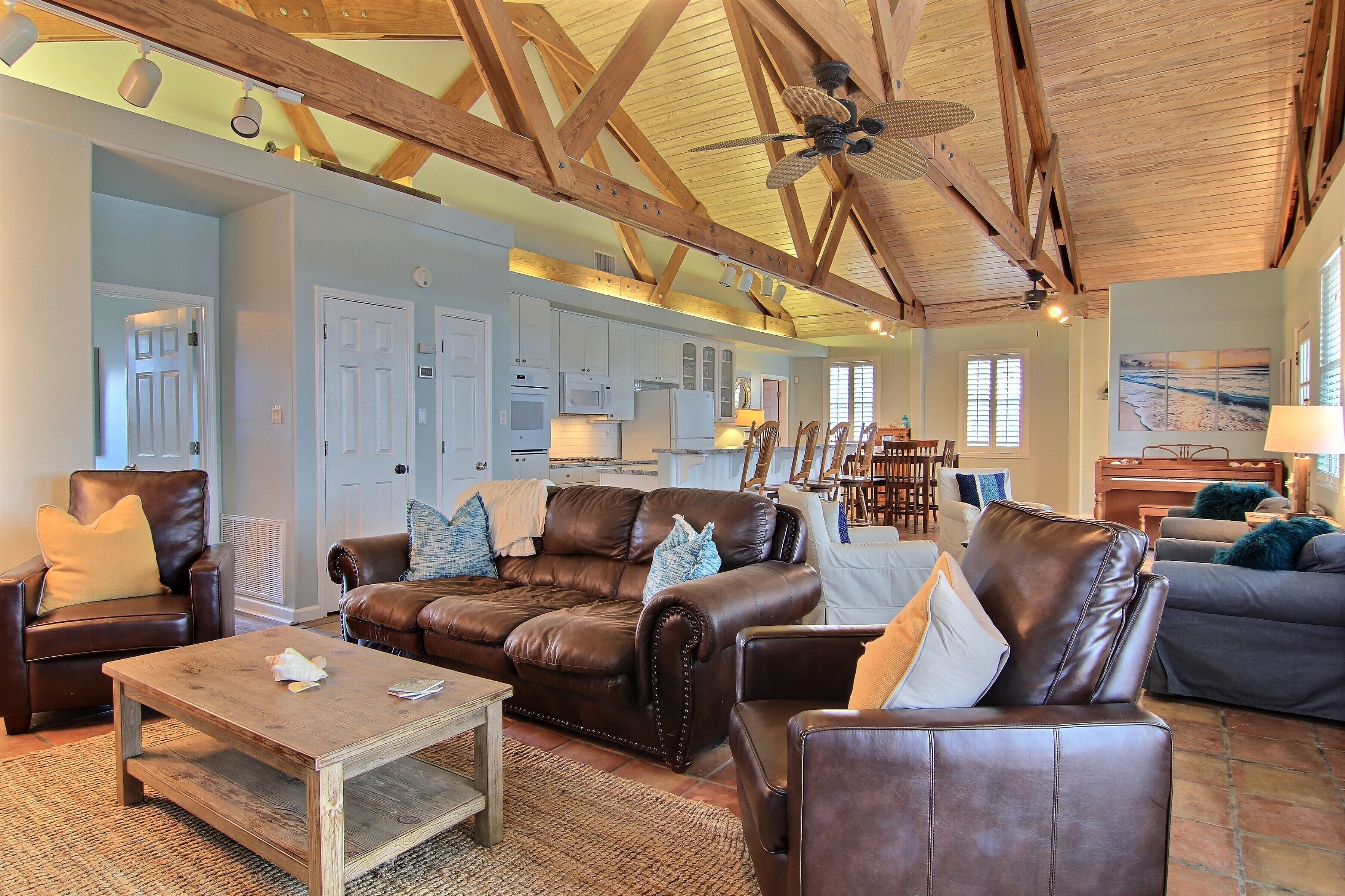 House (4 Bedrooms) | Property amenity