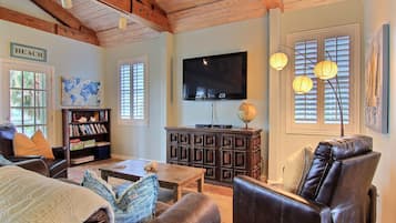 House (4 Bedrooms) | Property amenity