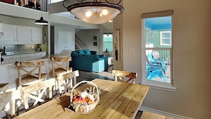 Nhà (4 Bedrooms) | Tiện nghi, dịch vụ nơi lưu trú