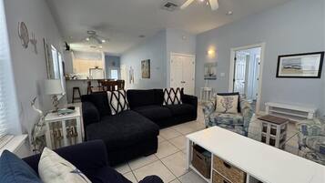 House (3 Bedrooms) | Property amenity