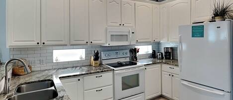 House (3 Bedrooms) | Property amenity