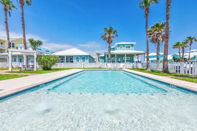 Coastal Cutie by Silver Sands Vacation Rentals