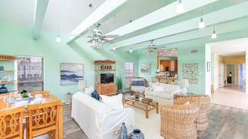 House (5 Bedrooms) | Kemudahan hartanah