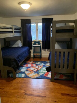 3 bedrooms, WiFi, bed sheets