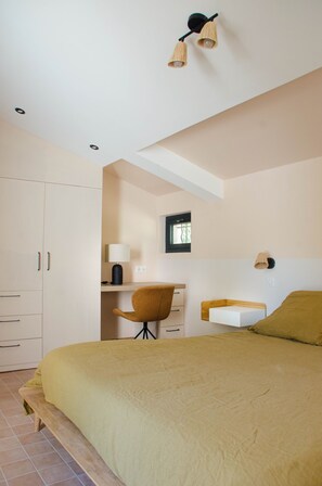 5 Schlafzimmer, Bügeleisen/Bügelbrett, WLAN, Bettwäsche