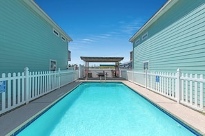 Condo (4 Bedrooms) | Servicio de la propiedad