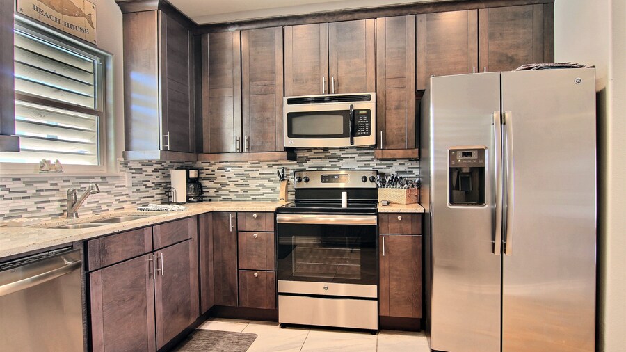 Family Tides Beach House by Silver Sands Vacation Rentals