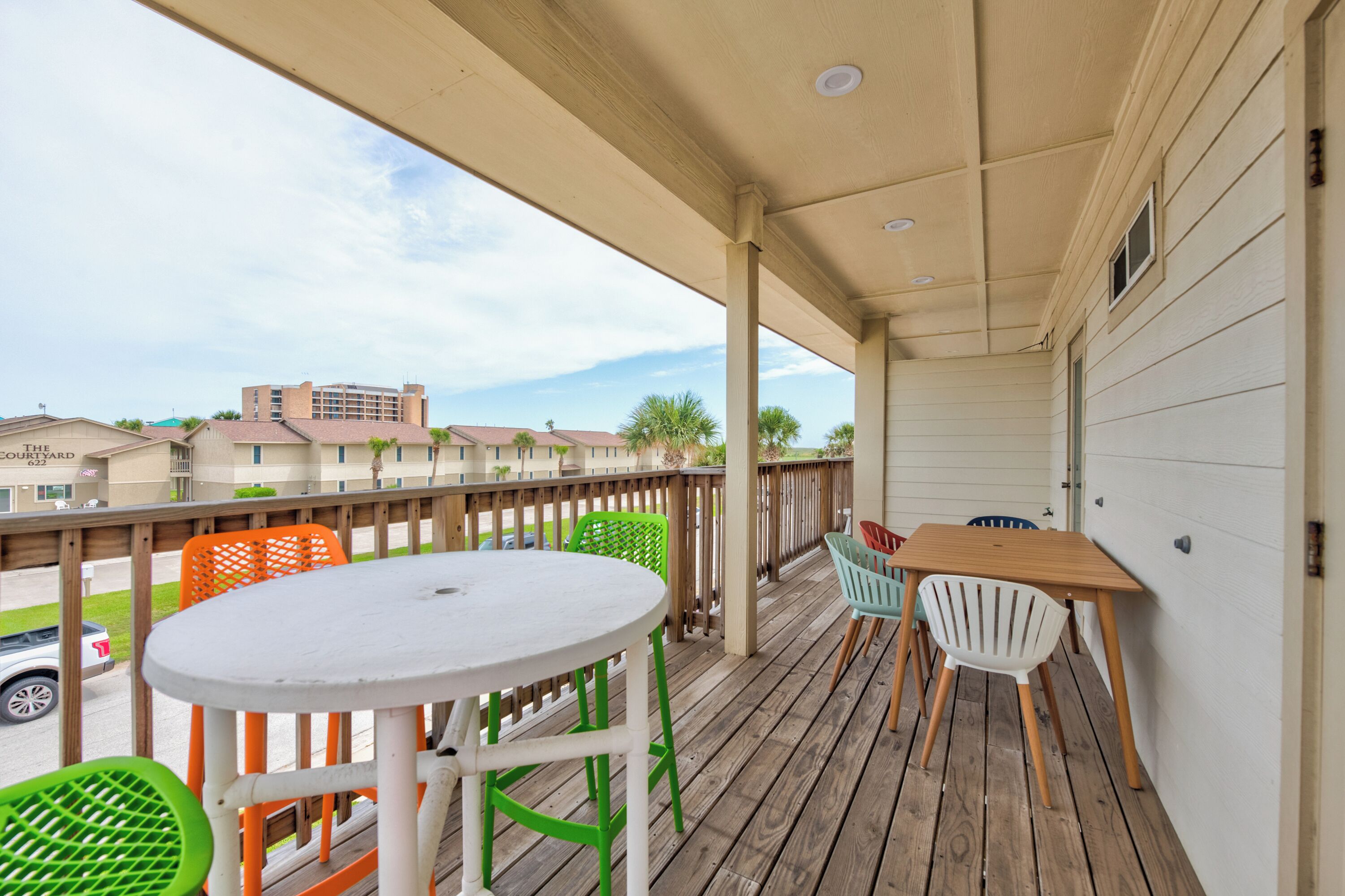 Condo (4 Bedrooms) | Front of property