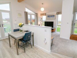 Casa de campo | Cocina privada | Frigorífico, lavavajillas, hervidor eléctrico y tostadora