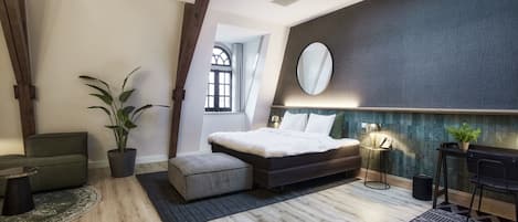 Exclusive Studio Suite (Botanical Suite) | Premium bedding, in-room safe, individually decorated