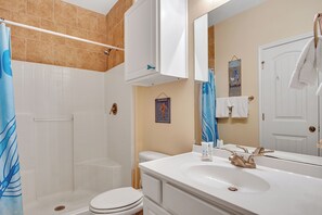 Condo (2 Bedrooms) | Kemudahan hartanah