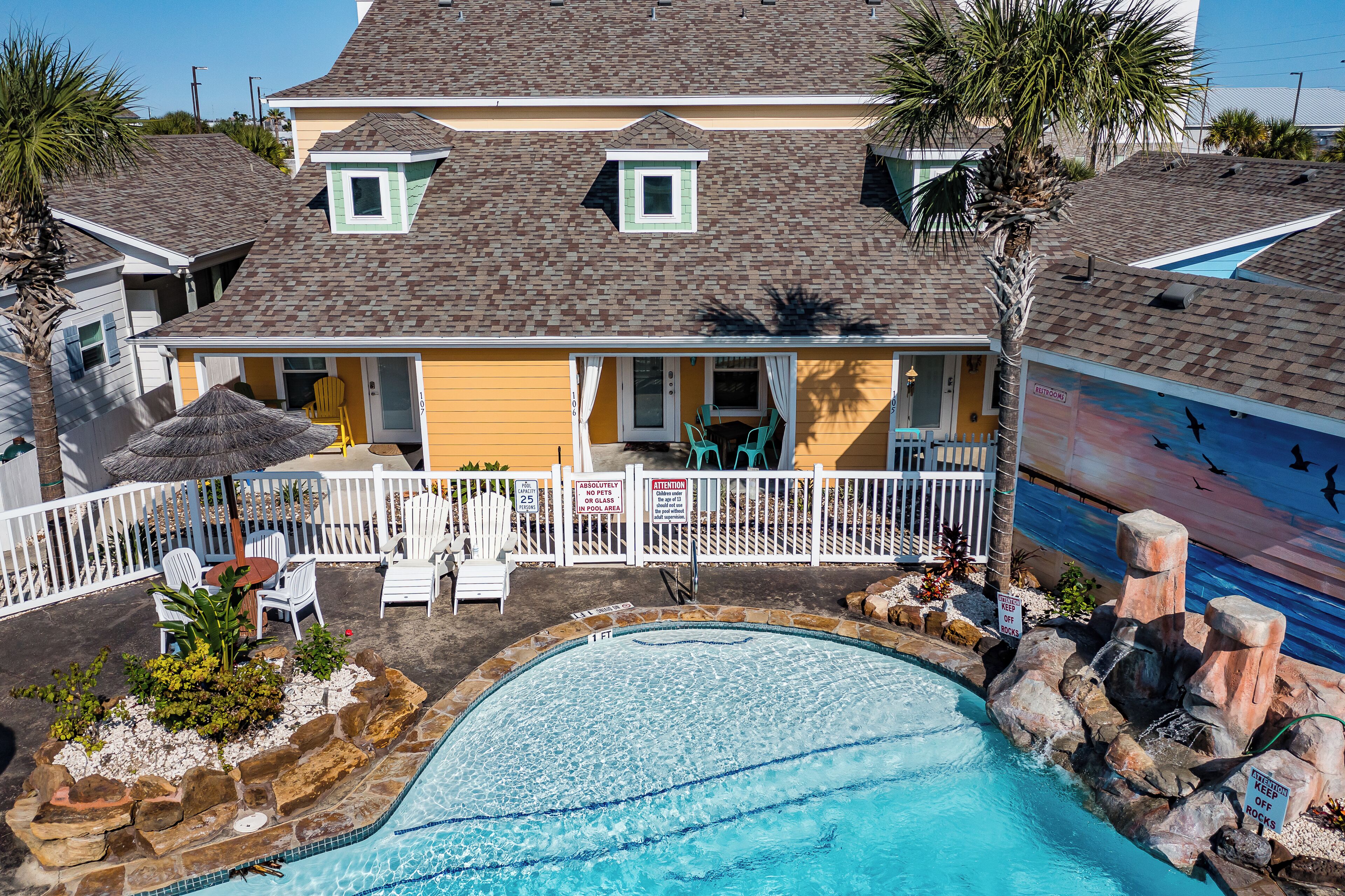 Condo (2 Bedrooms) | Property amenity
