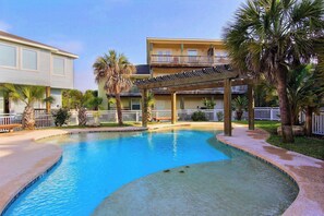 Estudio (3 Bedrooms) | Servicio de la propiedad