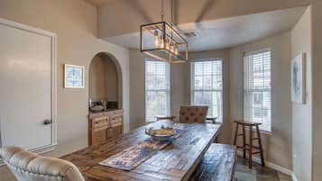 Casa (5 Bedrooms) | Servizio della struttura