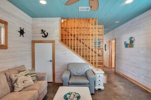 Casa (4 Bedrooms) | Servicio de la propiedad