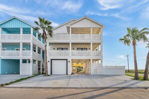 House (5 Bedrooms) | Front of property - Holy Moly by Silver Sands Vacation Rentals (Port Aransas)