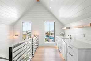 House (5 Bedrooms) | Property amenity