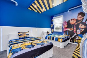 9 chambres, fer et planche à repasser, Wi-Fi, draps fournis