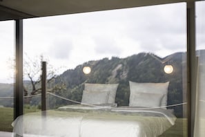 Luxury-Apartment, Bergblick | 1 Schlafzimmer, Zimmersafe, schallisolierte Zimmer, kostenloses WLAN