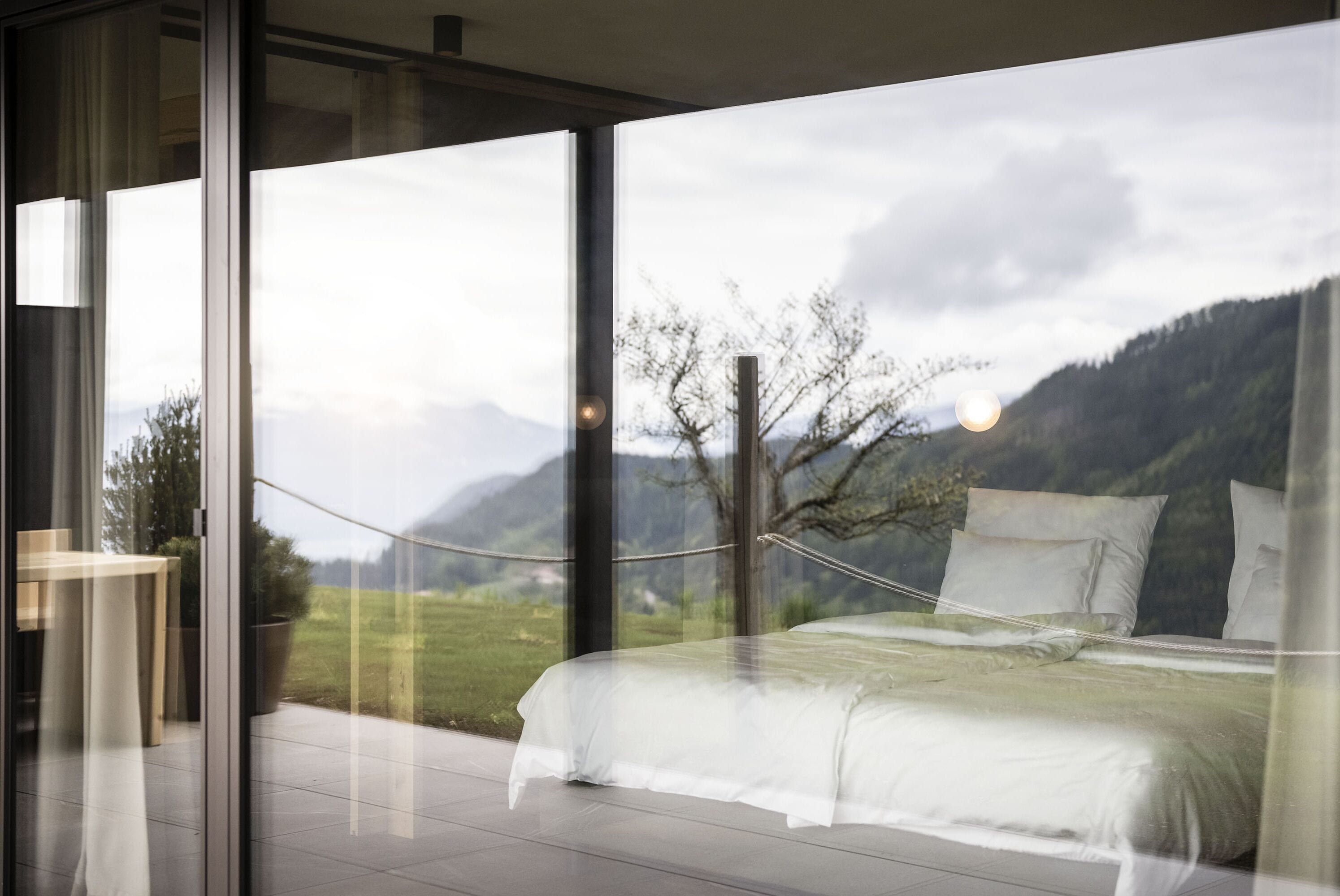 Luksus-lejlighed - bjergudsigt | 1 soveværelse, pengeskab på værelset, lydisolering, gratis Wi-Fi