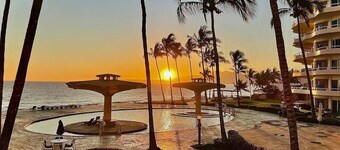 CONDO QUINTA DEL MAR by TRVL2HM