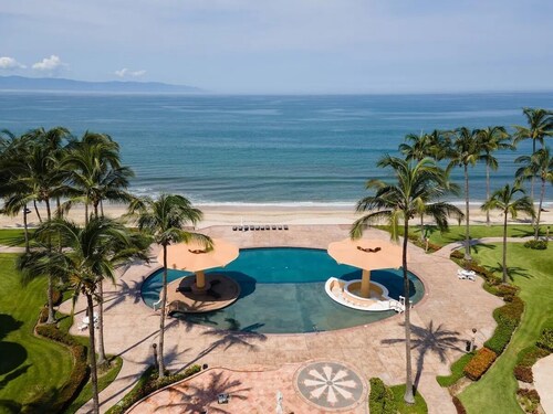 CONDO QUINTA DEL MAR by TRVL2HM