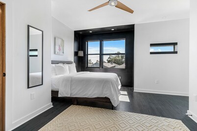 Luxury Rooftop  Villa mins from French Quarter and Superdome
