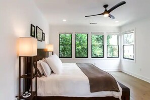 4 bedrooms, iron/ironing board, free WiFi, bed sheets