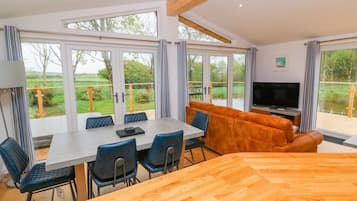 Réfrigérateur, lave-vaisselle