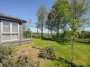 Cottage | Property grounds