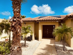 Front of property - Villa Mi Dushi Cas Aruba (Noord)