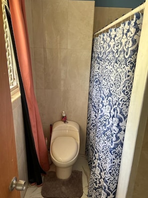 Classic Apartment | Bathroom | Hair dryer, soap, shampoo