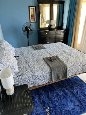 Classic Apartment | 1 bedroom, iron/ironing board, free WiFi, bed sheets