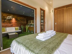 1 bedroom, individually decorated, individually furnished, free WiFi - 9 Meadow Retreat (Liskeard)